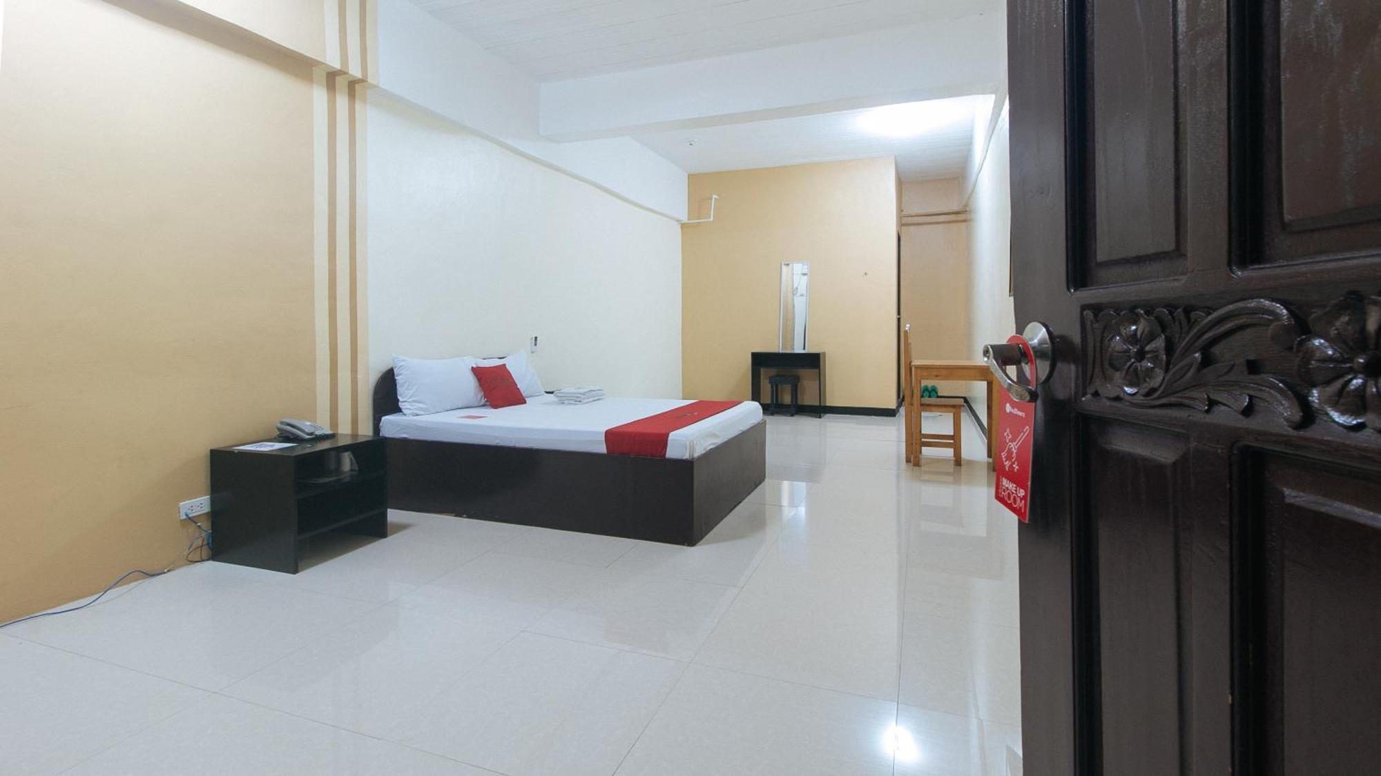 Reddoorz Near Sm City Muntinlupa San Pedro  Екстер'єр фото